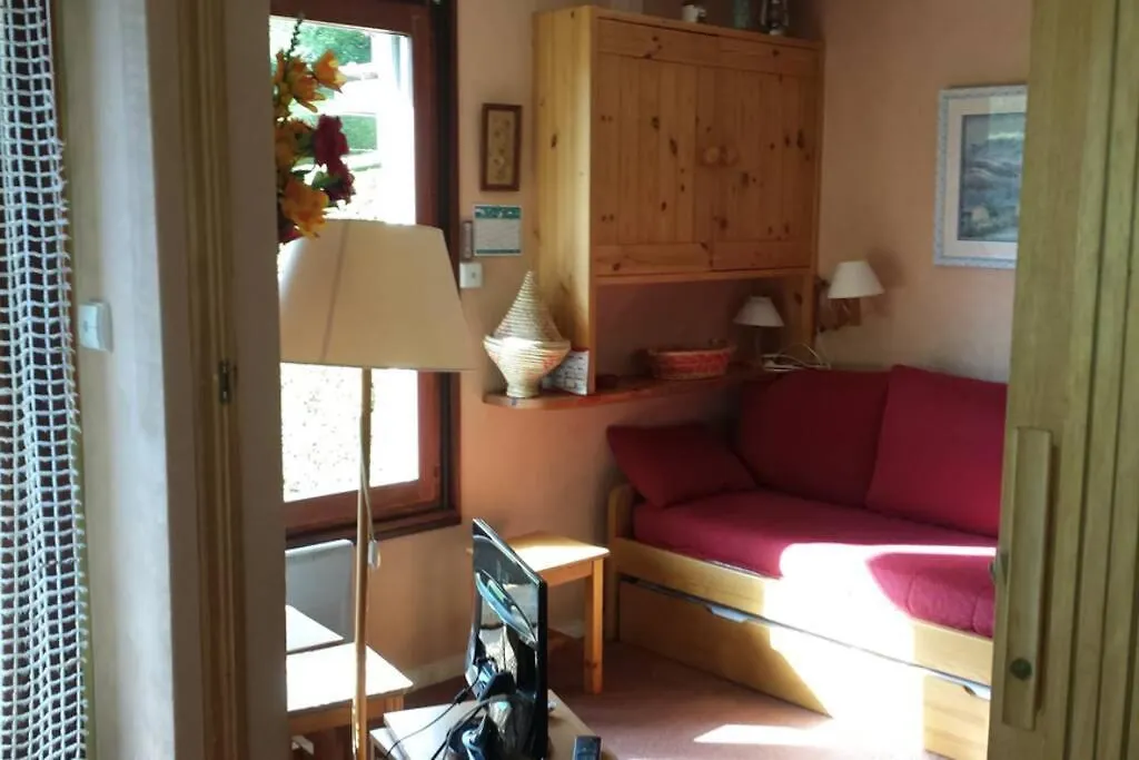 Appart en rez de jardin clos face au Mont BLANC Combloux 0*,  France