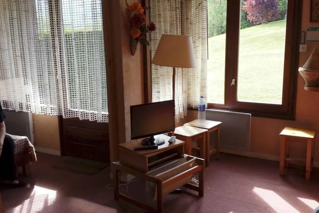 Appart En Rez De Jardin Clos Face Au Mont Blanc Combloux 0*,  France